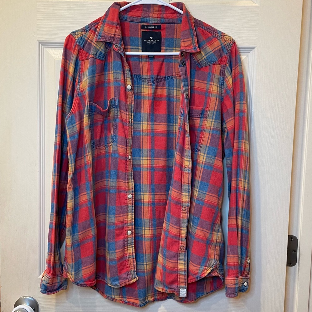 American Eagle Outfitters Red Blue Plaid Button-Down Shirt